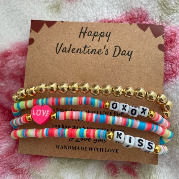 Valentines day multicolor beaded bracelet set . - Picture 1 of 2